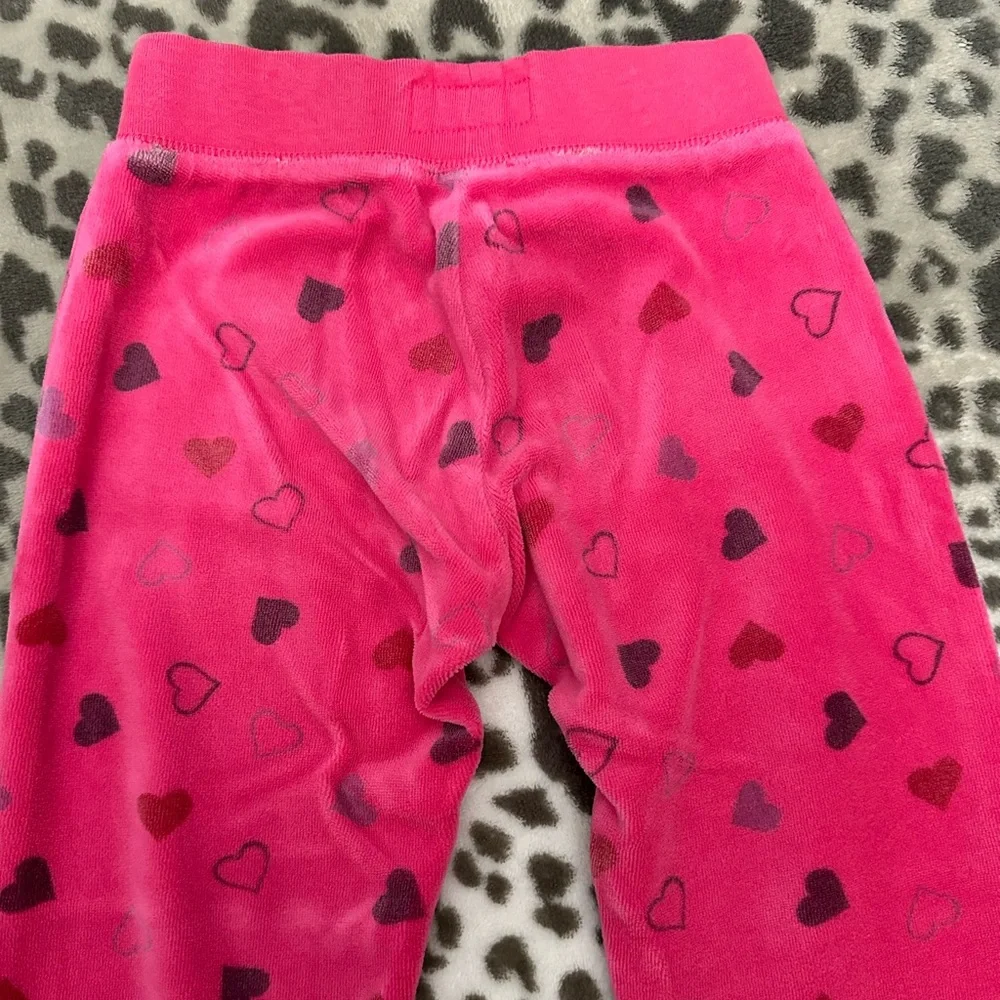 OshKosh B’gosh  Heart Graphic Velour Pants in Pink Size 4T Toddler